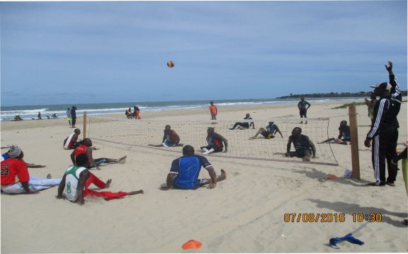 Tournoi handisport de beach-voley entre l'équipe de Casamance et celle de Guinée Bissau